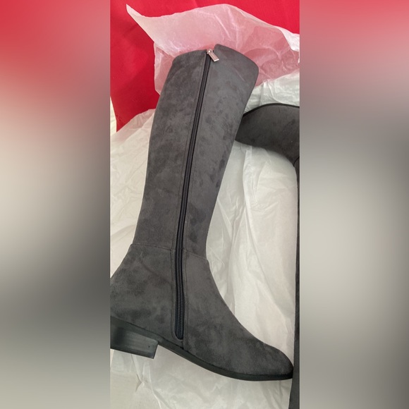 COPY - Michael Kors Women's Boots Size 7 Gray - Picture 2 of 4